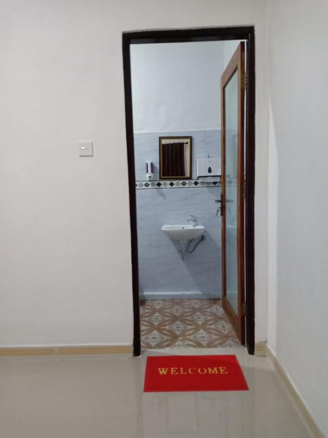 Santhi Guna Bungalow Toyapakeh Esterno foto